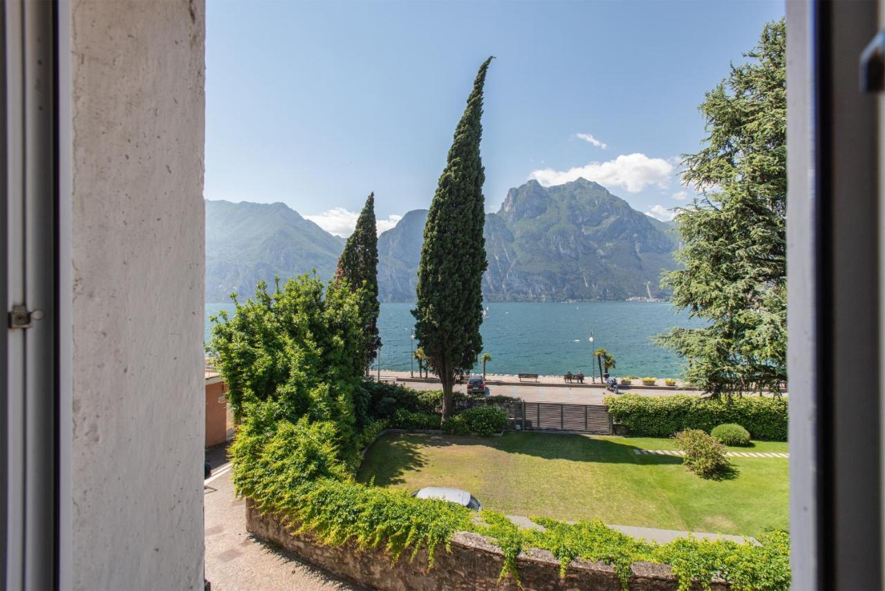 Casa Valery Apartment Torbole Sul Garda Bagian luar foto