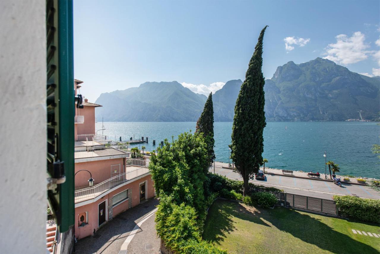 Casa Valery Apartment Torbole Sul Garda Bagian luar foto