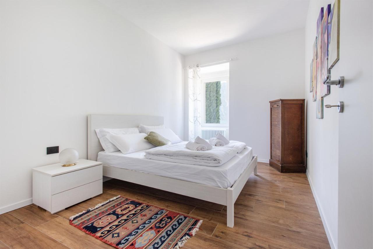 Casa Valery Apartment Torbole Sul Garda Bagian luar foto